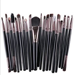 NWOT 20 Makeup Brush Set Black Assorted// Dual sided